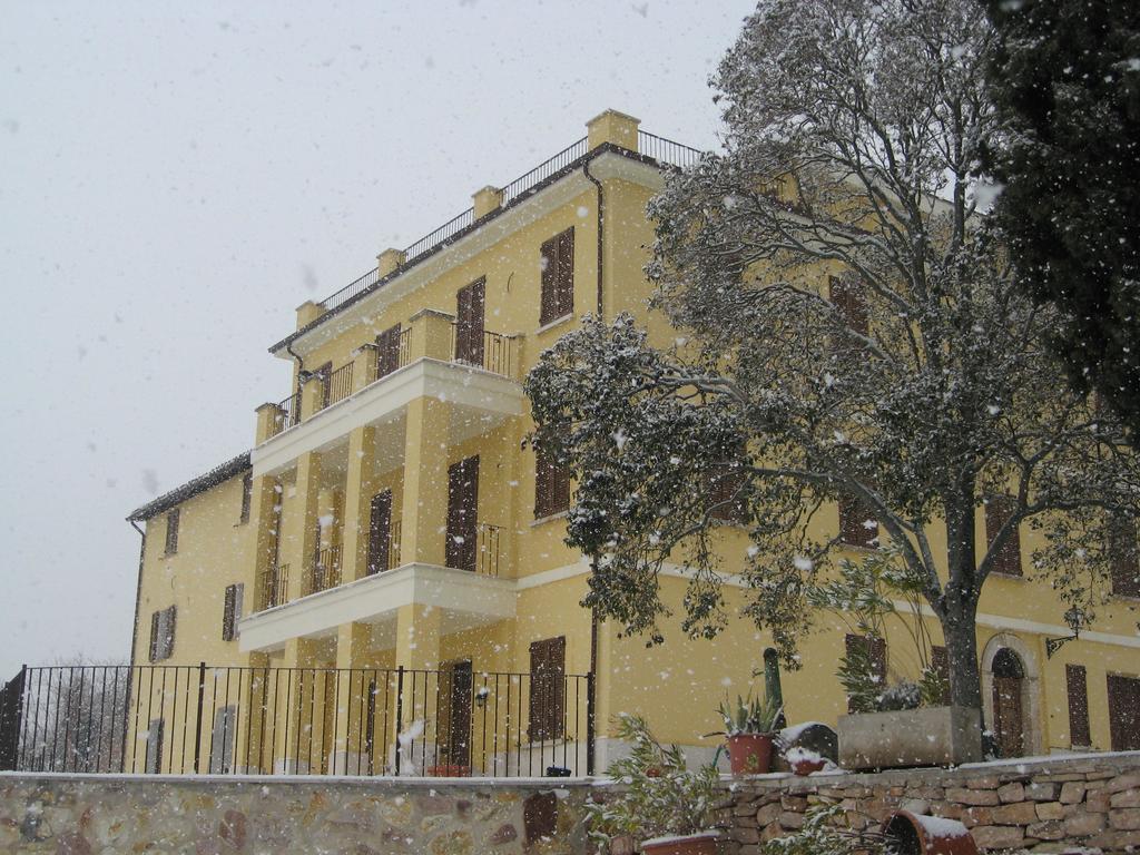 Agriturismo Villa Val D'Olivi Capodacqua  Bagian luar foto