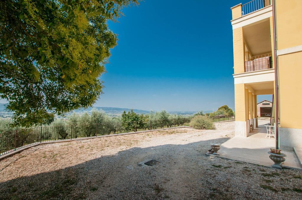 Agriturismo Villa Val D'Olivi Capodacqua  Bagian luar foto